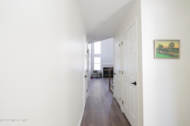 Building Photo - 42 Pennsbury Way