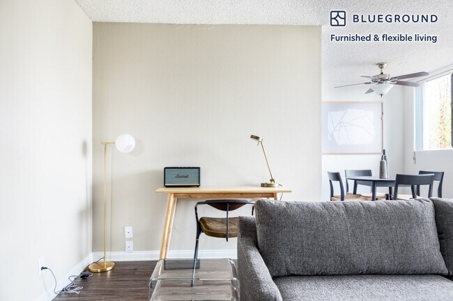 Foto del edificio - 1136 Larrabee St