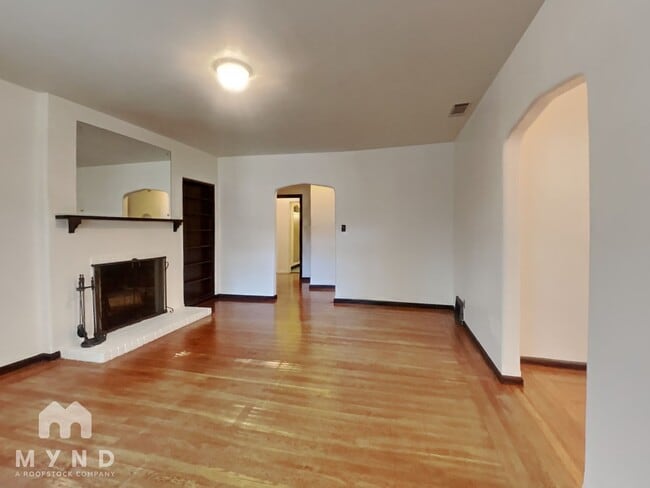 Building Photo - 640 San Miguel Way