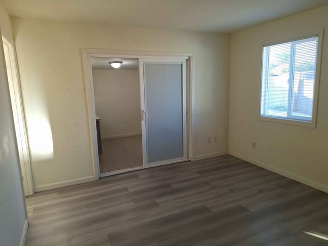 Foto del edificio - 7762 Lytle St