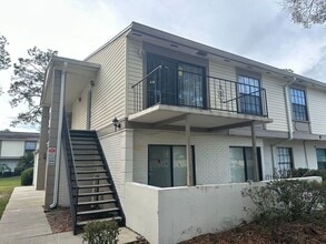 Building Photo - 6020 Village Cir N