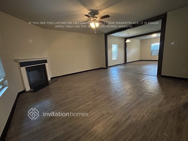 Foto del edificio - 3126 Cedar Crest Way
