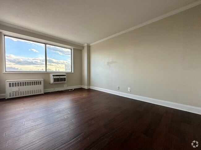 Building Photo - 40 E Sidney Ave
