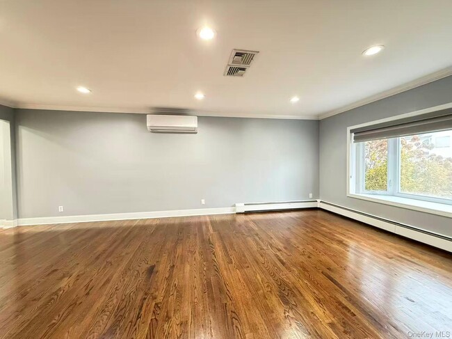 Building Photo - 3 Grant Ave