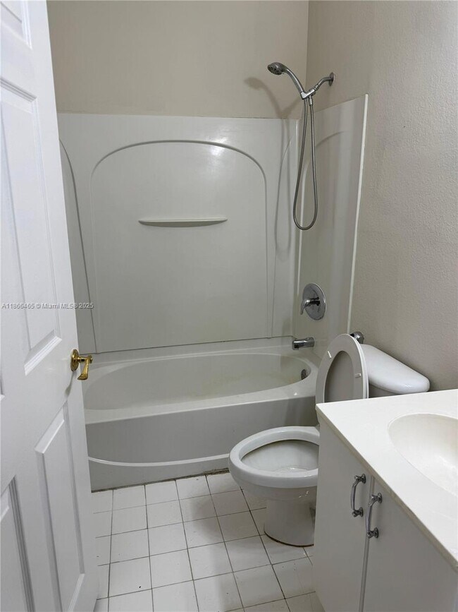 Foto del edificio - 6922 NW 179th St