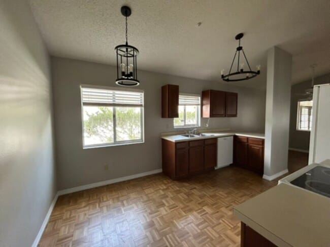 Building Photo - 3 bedroom home with fenced in yard in Winter Park