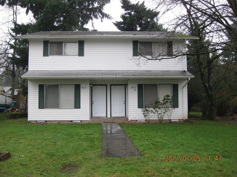 Primary Photo - 2 Bedroom Two Story Duplex!