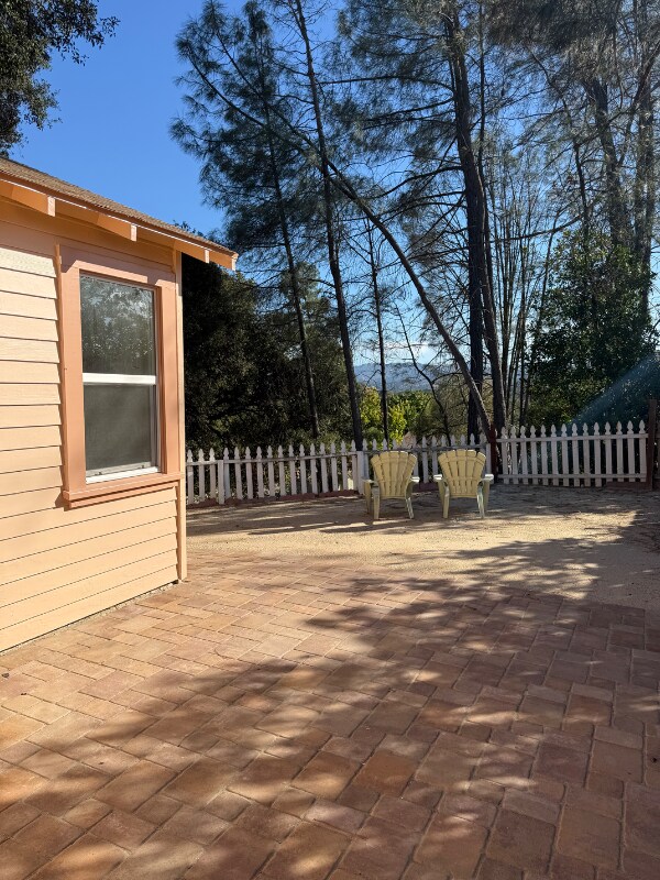 Foto del edificio - 5381 Mariquita Ave