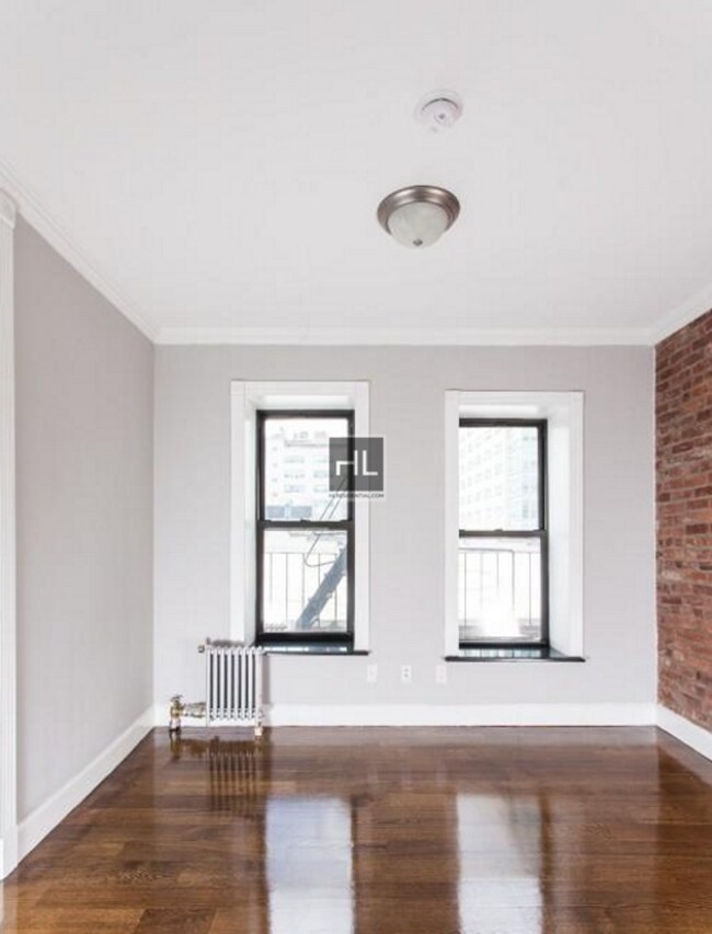 Building Photo - East 100th Street