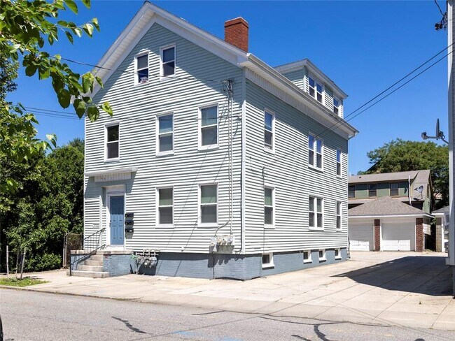 Building Photo - 509 Washington St
