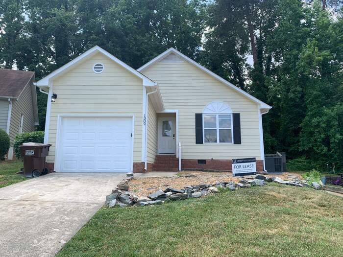 Primary Photo - NOW AVAILABLE! - 1302 Andover Ct, High Poi...