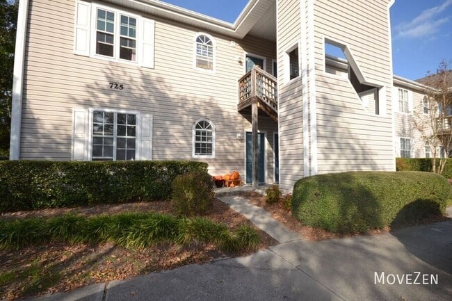 Building Photo - 725 Bragg Dr