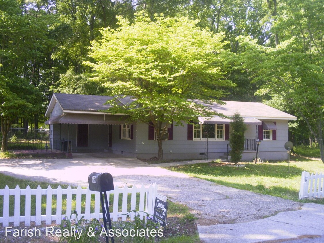 3 br, 2 bath House - 126 House Circle Photo