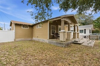 Building Photo - 1302 E Louisiana Ave