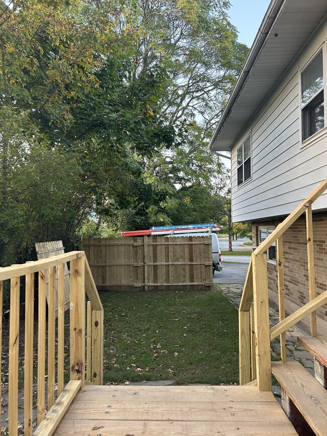 Foto del edificio - 2 Water Tower Rd