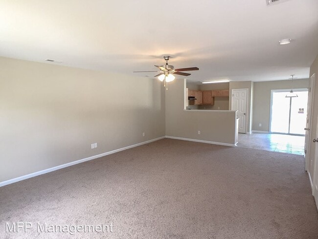 Building Photo - 3 br, 2.5 bath House - 2716 S. Ridge
