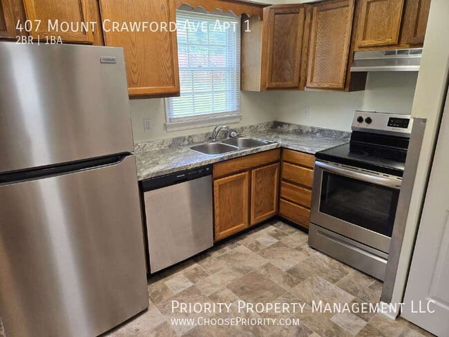 Foto del edificio - 407 Mt Crawford Ave