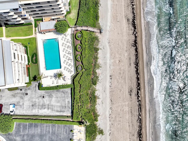 Foto del edificio - 3200 S Ocean Blvd