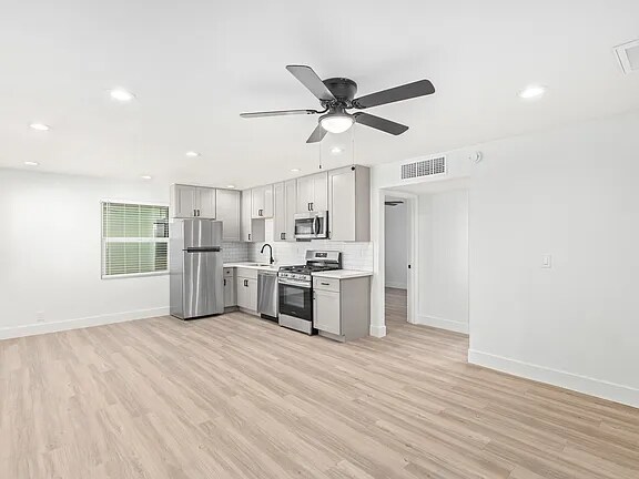 Foto del edificio - 498 N Arizona Ave