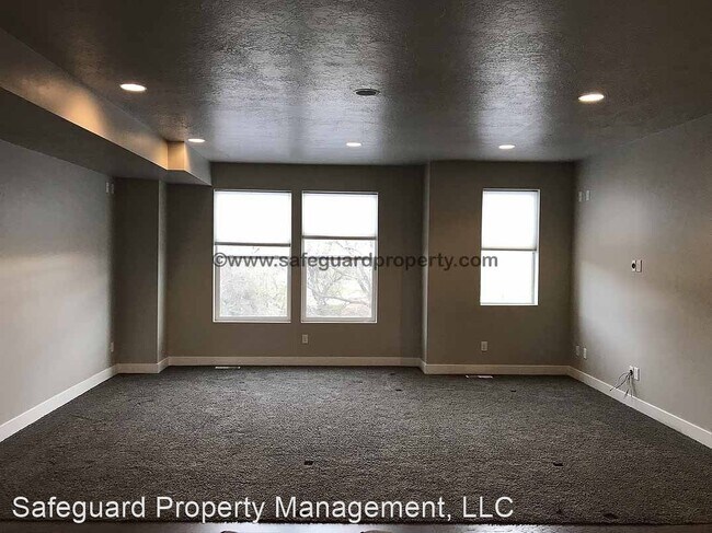 Building Photo - 3 br, 3.5 bath House - 39 E. Blue River Drive