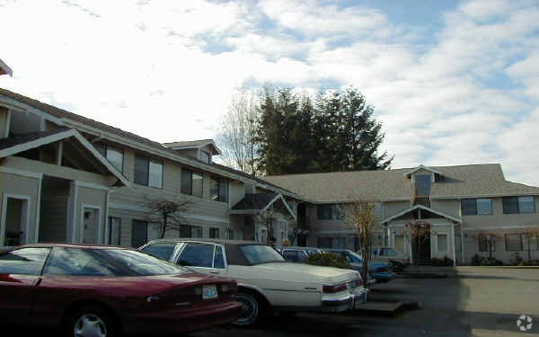 Building Photo - Pine View Apartments