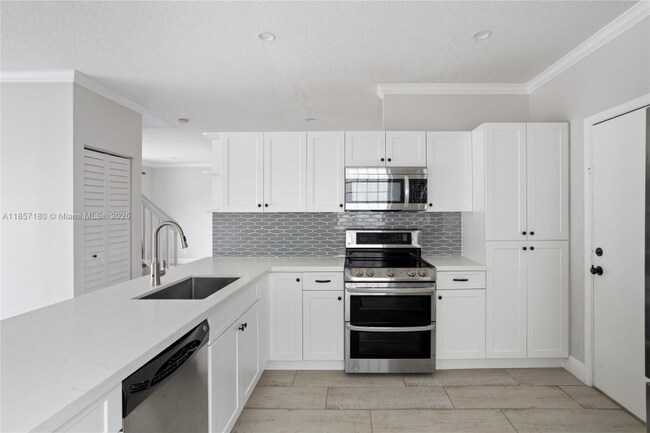 Foto del edificio - 15141 SW 49th St