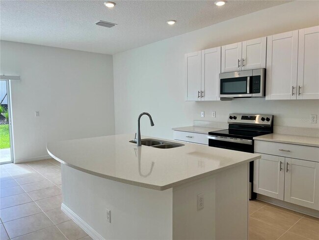 Building Photo - 3019 Novara Ln