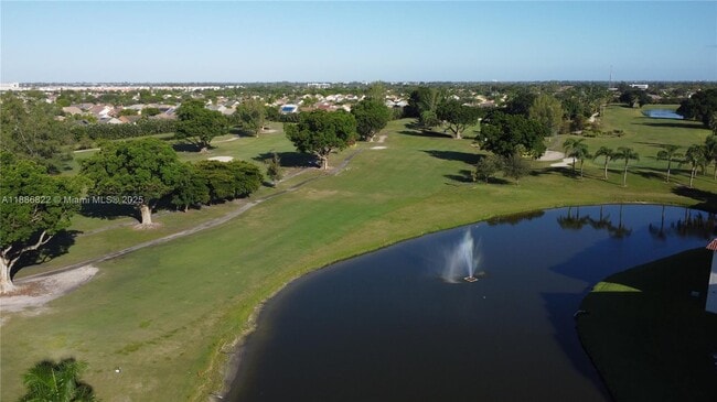 Foto del edificio - 9820 S Hollybrook Lake Dr