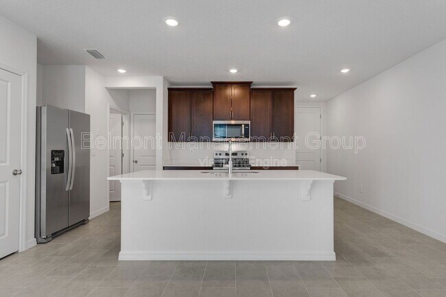 Building Photo - 1122 Bradford Pk Dr