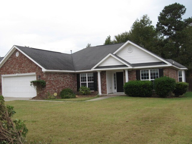 Foto del edificio - 2068 Lake Forest Dr