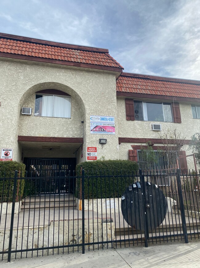 Building Photo - 8800 Cedros Ave