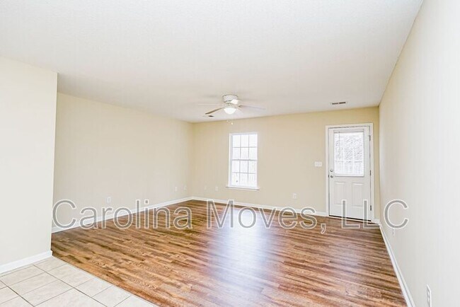 Building Photo - 526 Seays Crest Dr