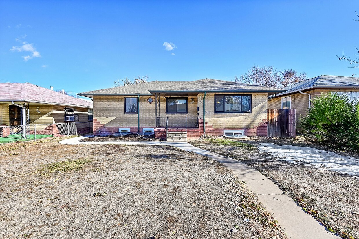 Foto principal - 3580 Hudson St