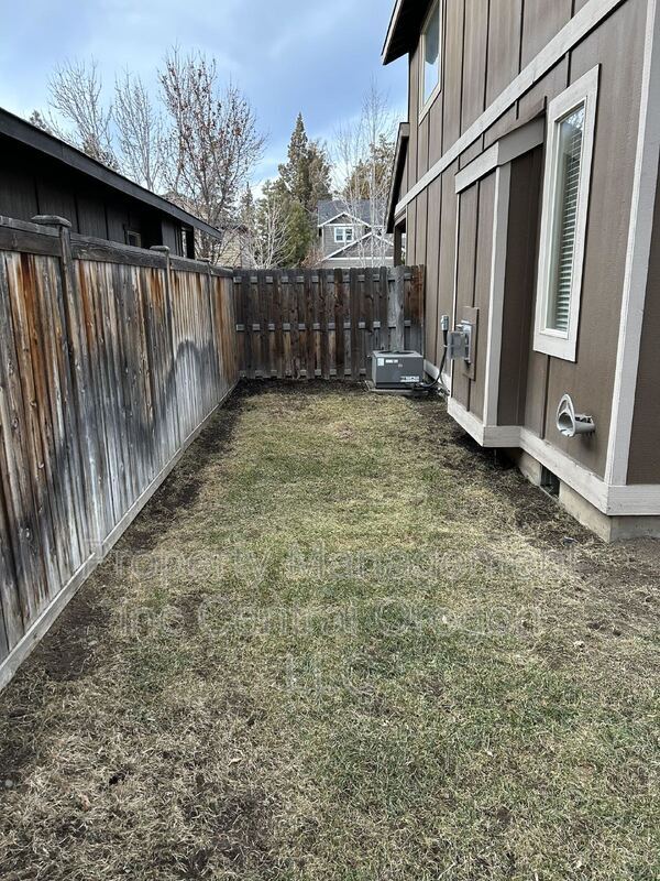 Building Photo - 20277 Knightsbridge Pl