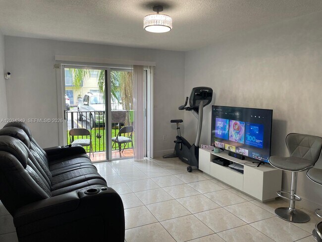 Building Photo - 4275 NW S Tamiami Canal Dr