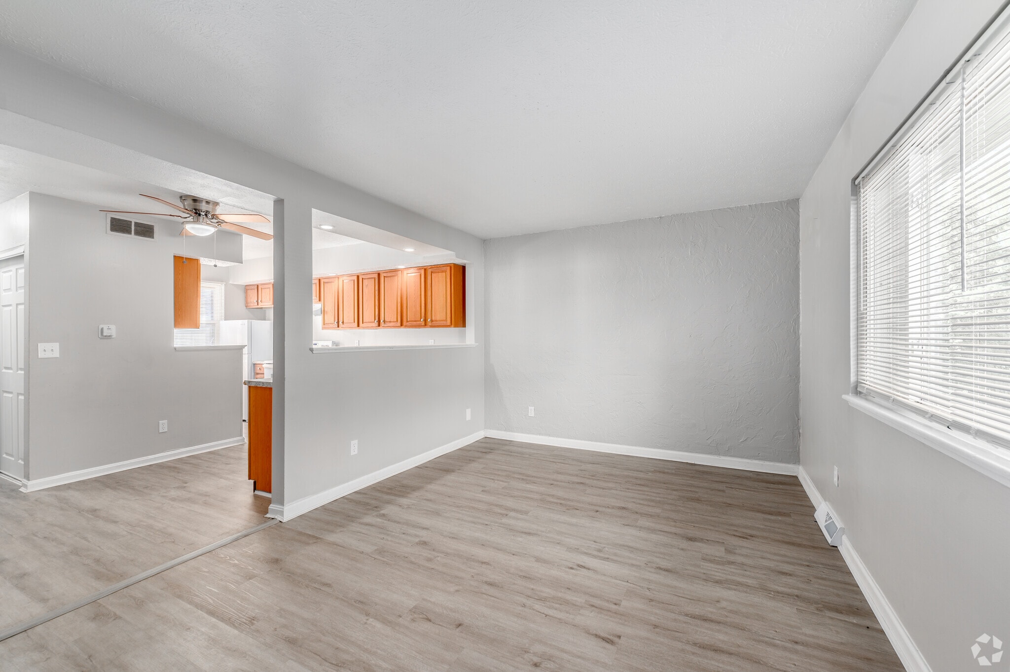 Sunset Townhouses – photo 3