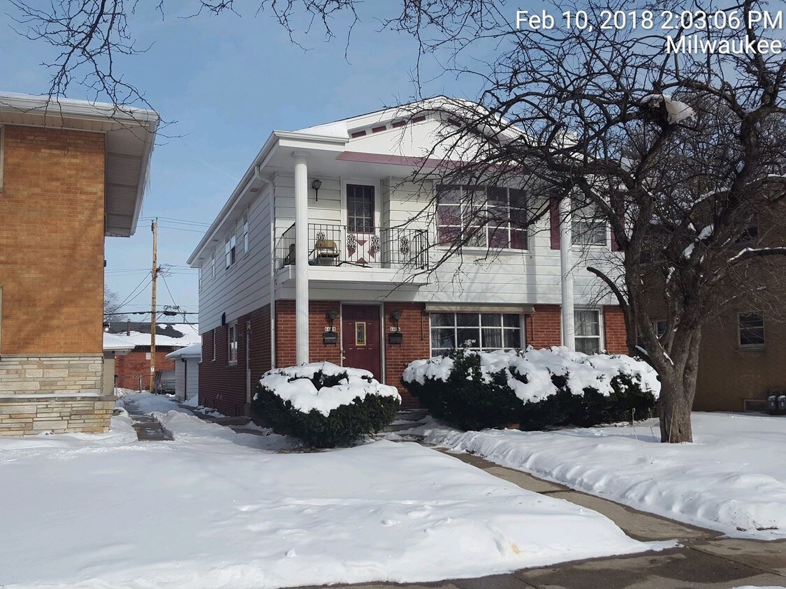 Primary Photo - 6606 W Medford Ave