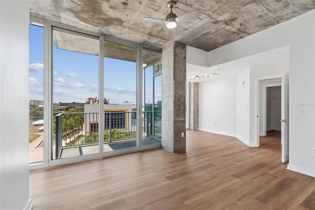 Foto del edificio - 777 N Ashley Dr