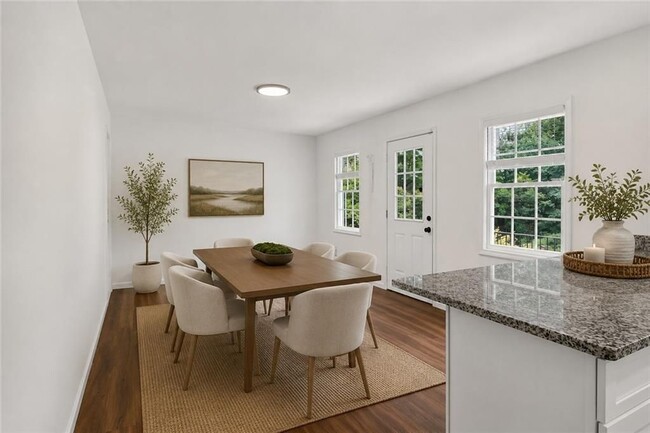 Foto del edificio - 2495 Whites Mill Rd