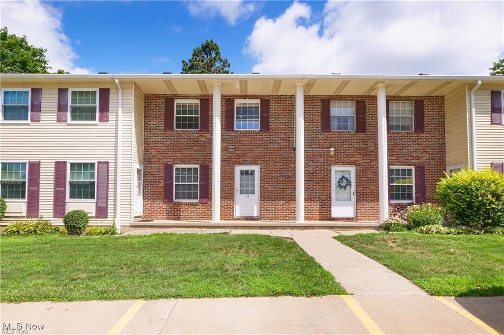 Foto principal - 143 Ault St