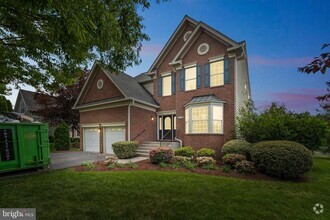 Building Photo - 20195 Hidden Creek Ct