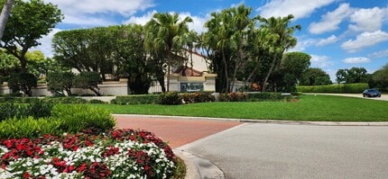 Building Photo - 7798 La Mirada Dr