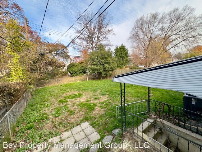 Building Photo - 3 br, 1 bath House - 2600 Wycliffe Rd
