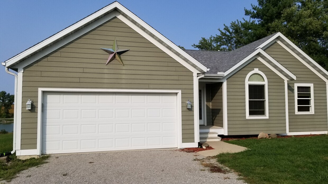 Primary Photo - 2257 Walton Lake Dr