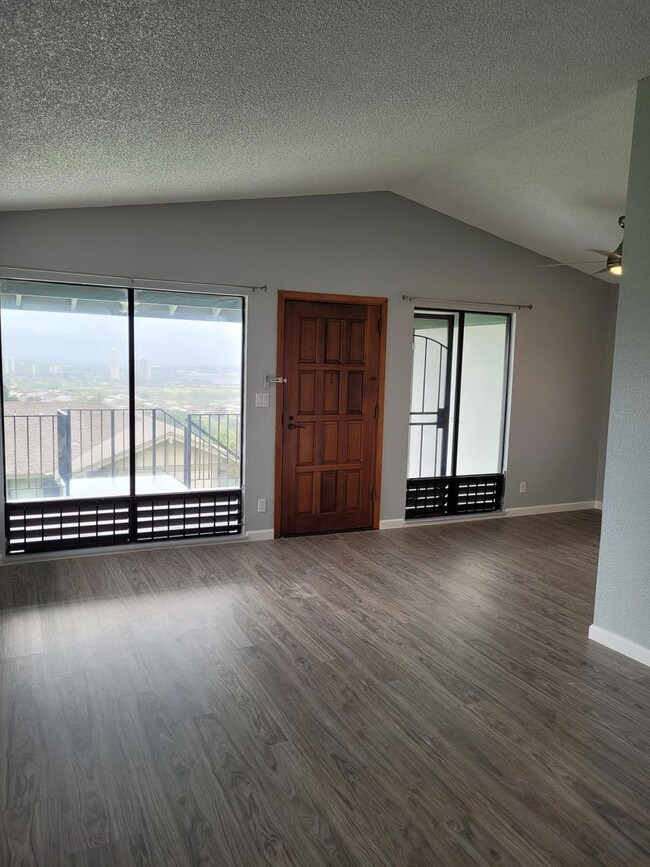 Building Photo - Move In Ready May 7th - Peaceful 3 Bedroom...