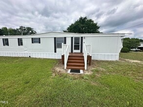 Building Photo - 841 Chalybeate Springs Rd