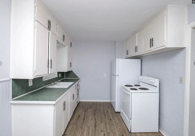 Foto del edificio - 2620 N Poplar St