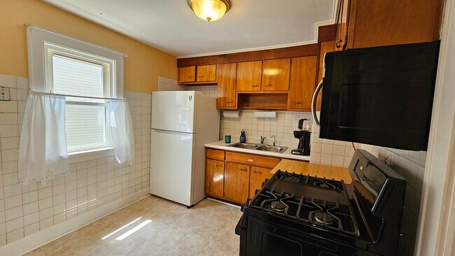 Building Photo - 362 Windermere Blvd
