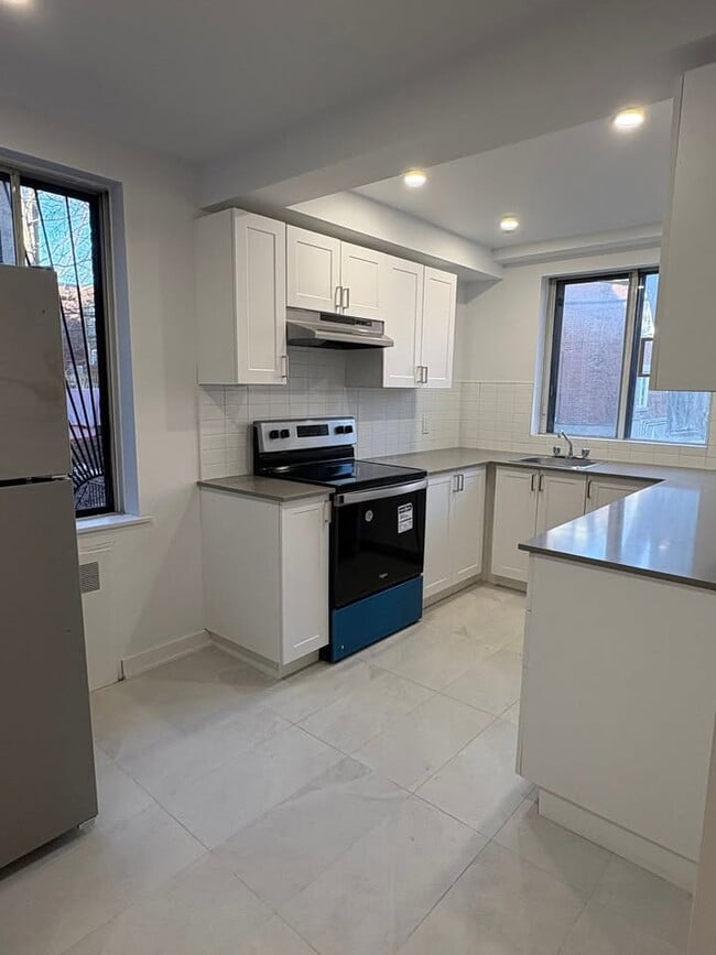 Photo du bâtiment - 4890 Plamondon Ave