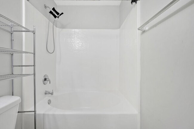 Building Photo - 1604 Royal Pine Ct